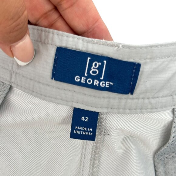 George Mens Light Gray Shorts SZ 42 Nylon Blend Golf Outdoor Activewear 9 inseam - Picture 3 of 9